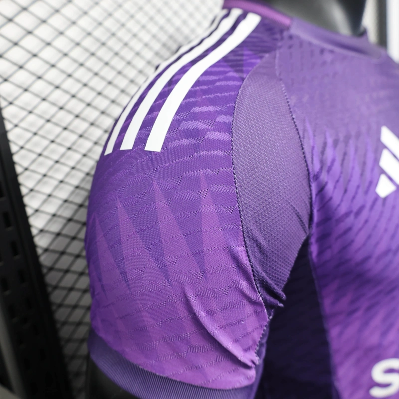 Camisa Manchester United Versão Jogador - 25/26 Edição Especial Roxo