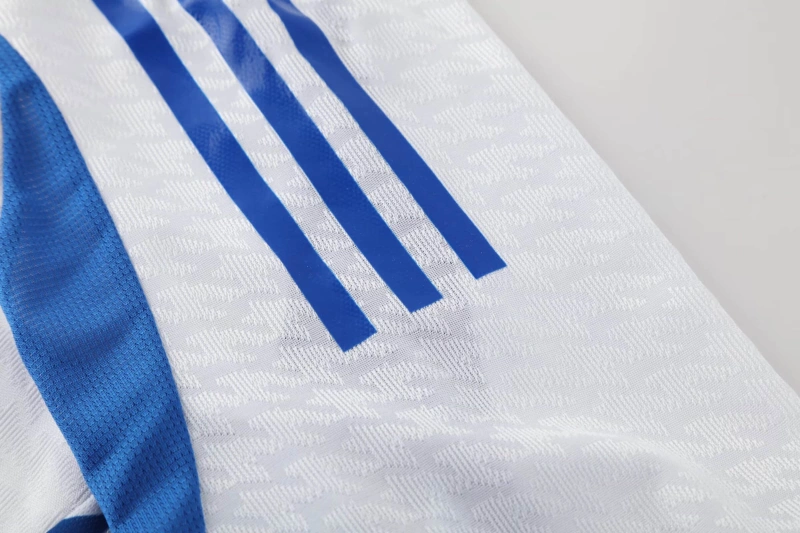 Camisa Real Madrid Branco 25/26 Treino - Versão Jogador